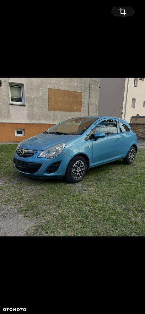 Opel Corsa 1.4 16V Color Edition - 1