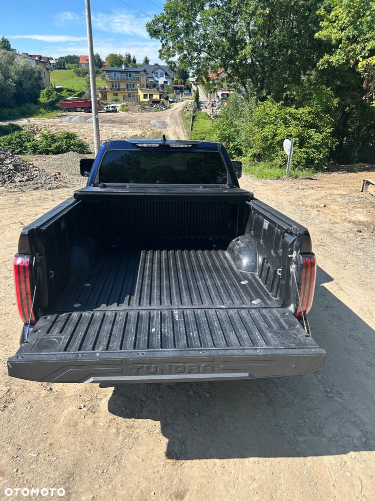 Toyota Tundra - 8