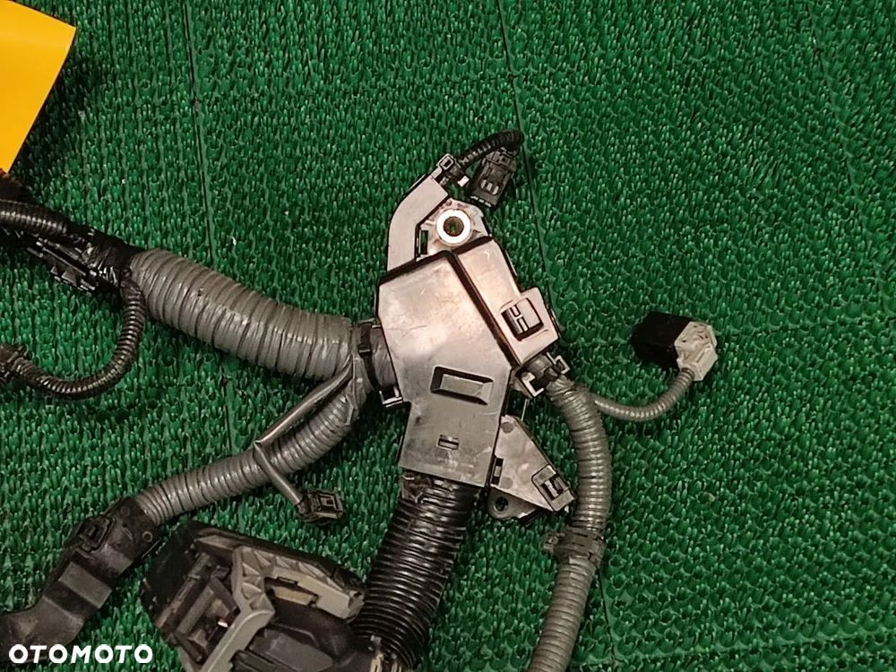 TOYOTA YARIS 1.5i Aut 19-24r Wiązka Silnika - 5