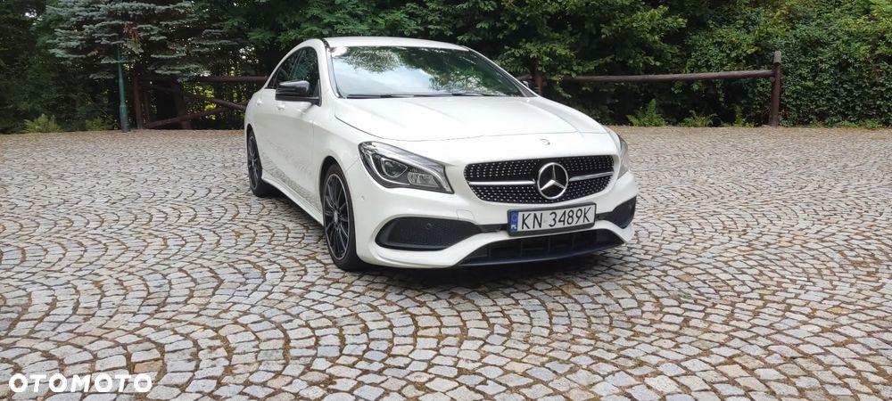 Mercedes-Benz CLA 180 AMG Line - 12