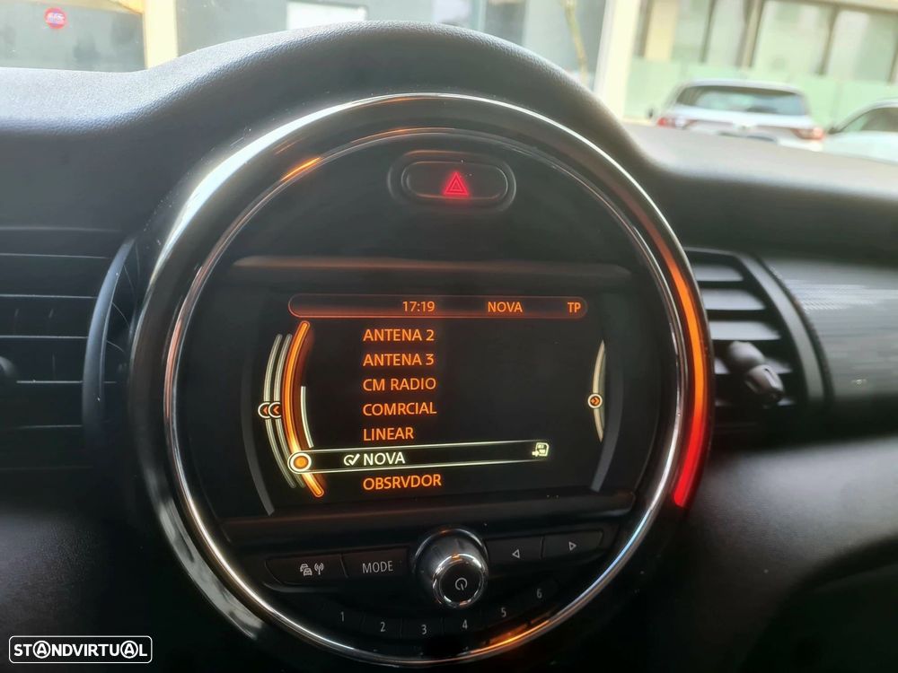 MINI 5 Portas Cooper D - 16