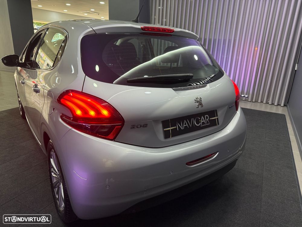 Peugeot 208 PureTech 82 Start & Stop Allure - 29