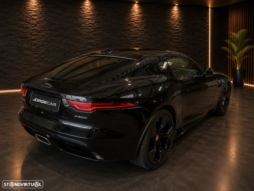 Jaguar F-Type 2.0 i4 R-Dynamic Black - 8