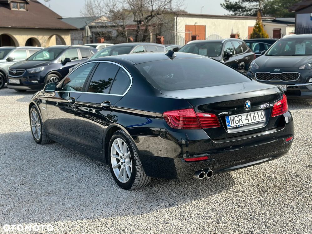 BMW Seria 5 530d xDrive Luxury Line - 11