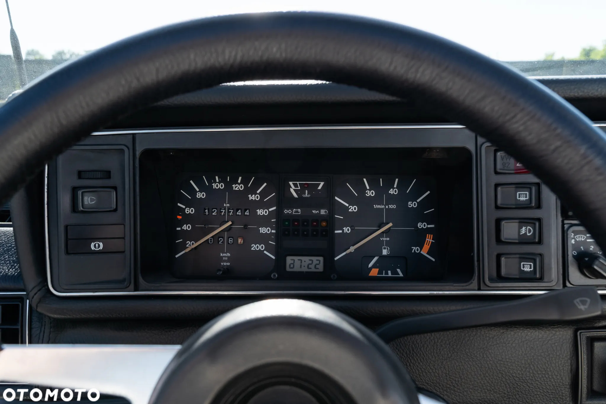 Volkswagen Golf - 20