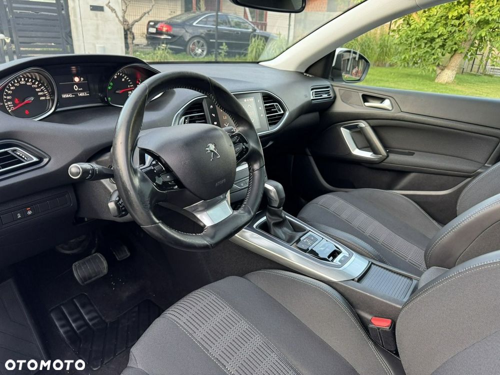 Peugeot 308 BlueHDi 120 EAT6 Stop & Start Allure - 11