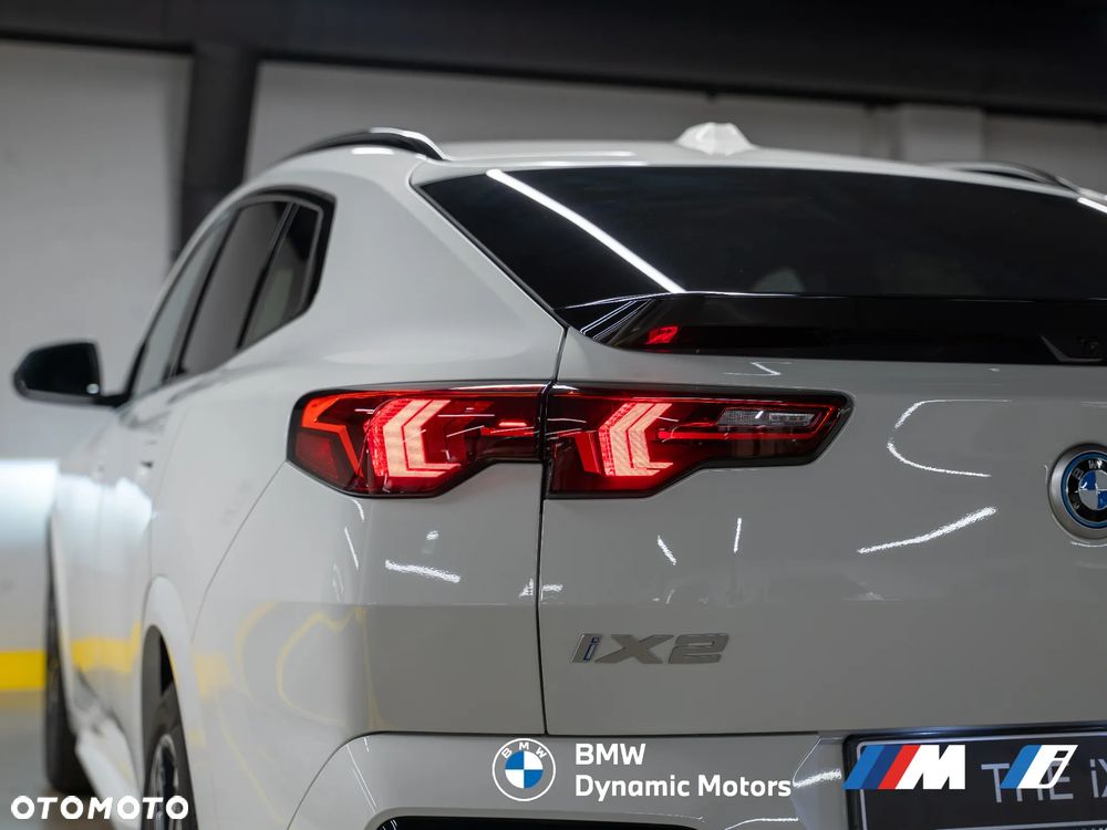 BMW iX2 eDrive20 - 11