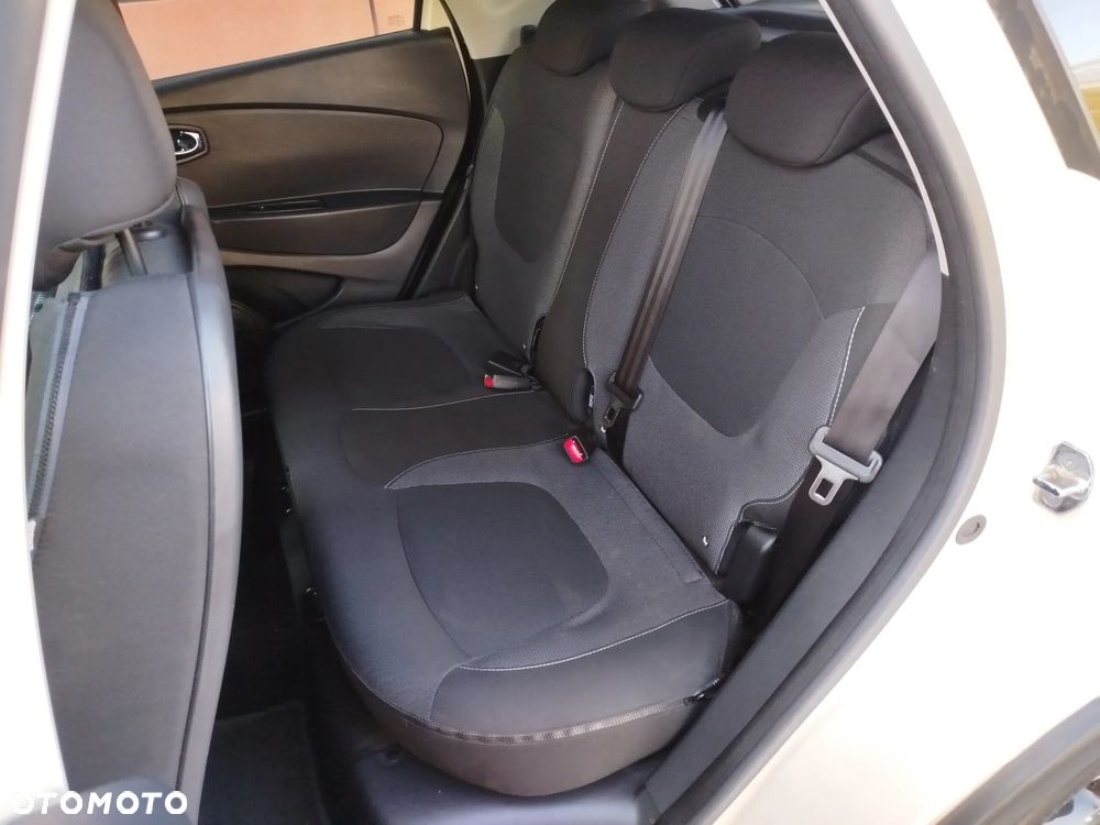 Renault Captur 1.2 TCe Intens EDC - 23