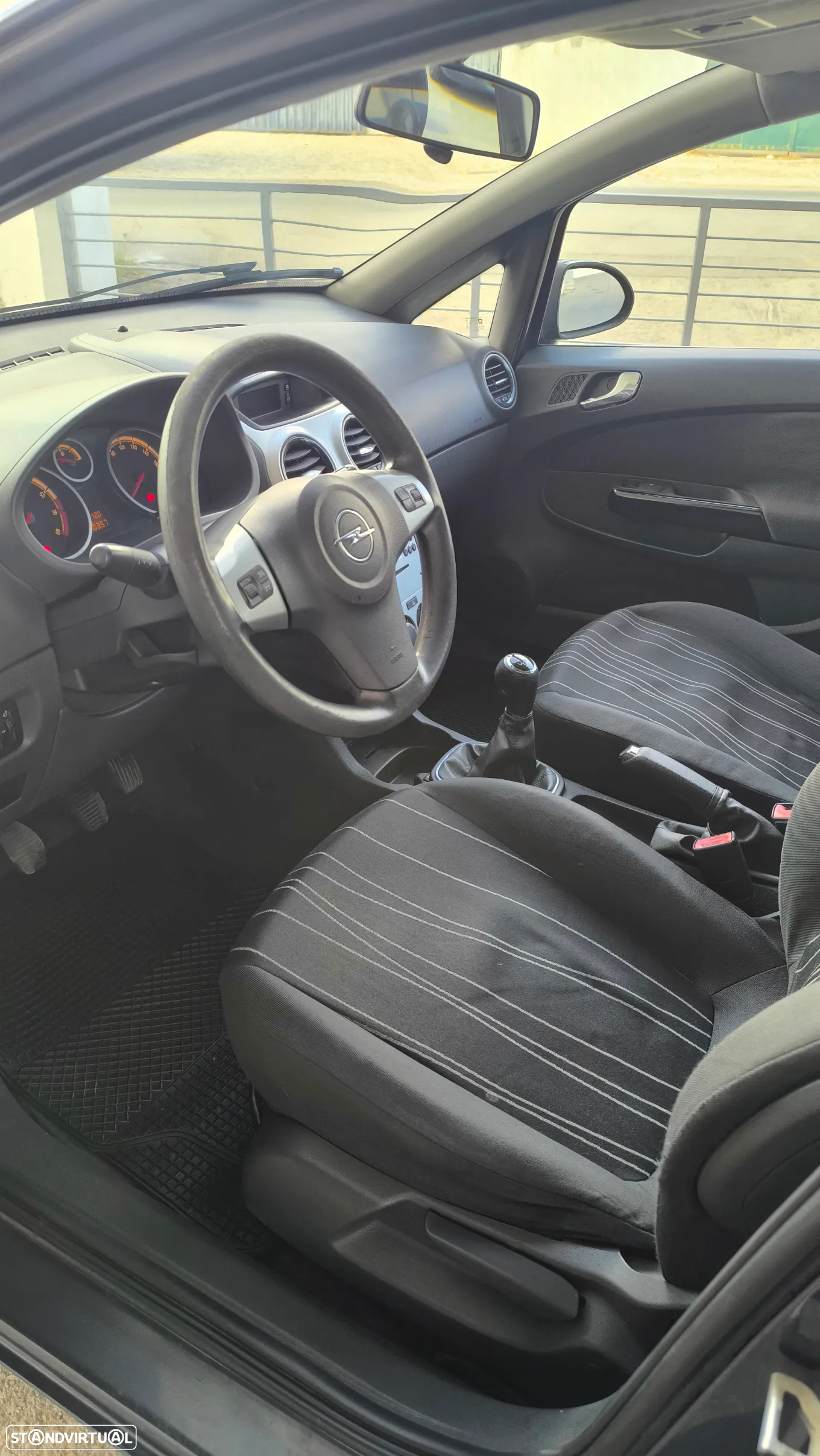 Opel Corsa 1.2 Enjoy - 13