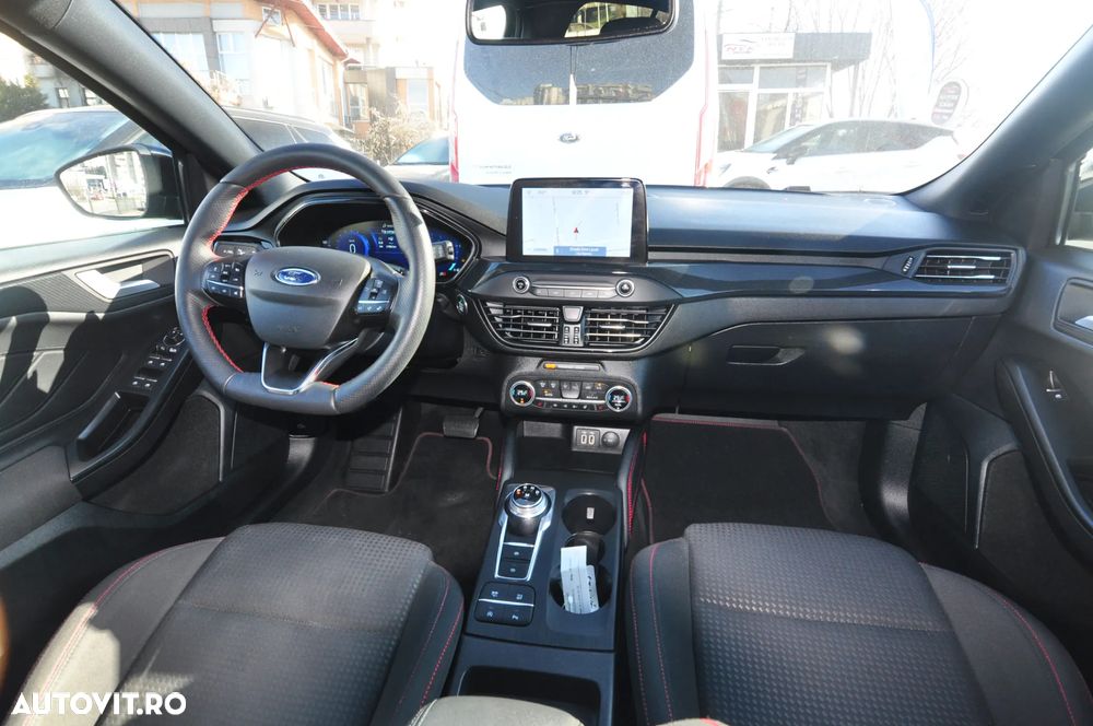 Ford Focus 1.5 EcoBoost ST Line Business - 14