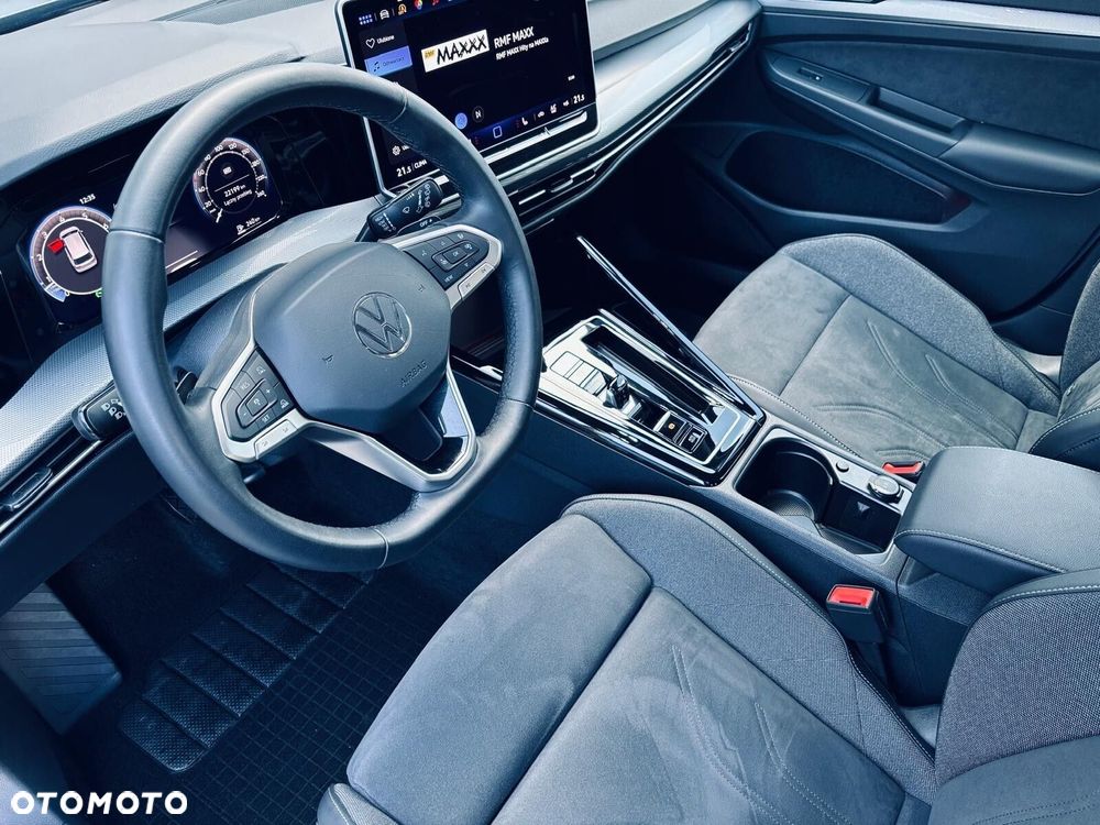 Volkswagen Golf - 14