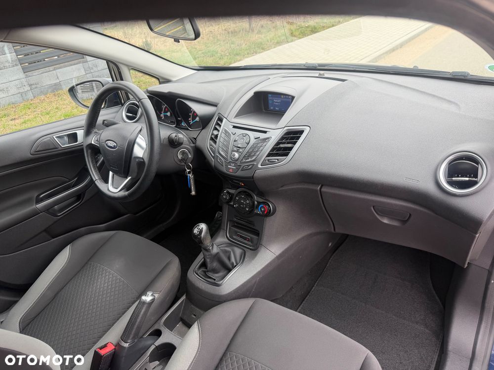 Ford Fiesta 1.25 Champions Edition - 35