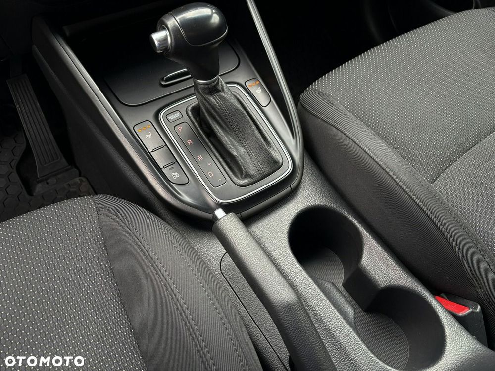 Kia Carens 2.0 GDI Automatik Edition 7 - 17