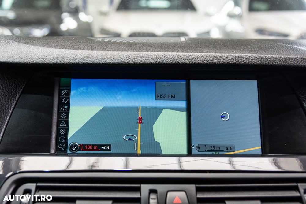 BMW Seria 5 525d xDrive - 17