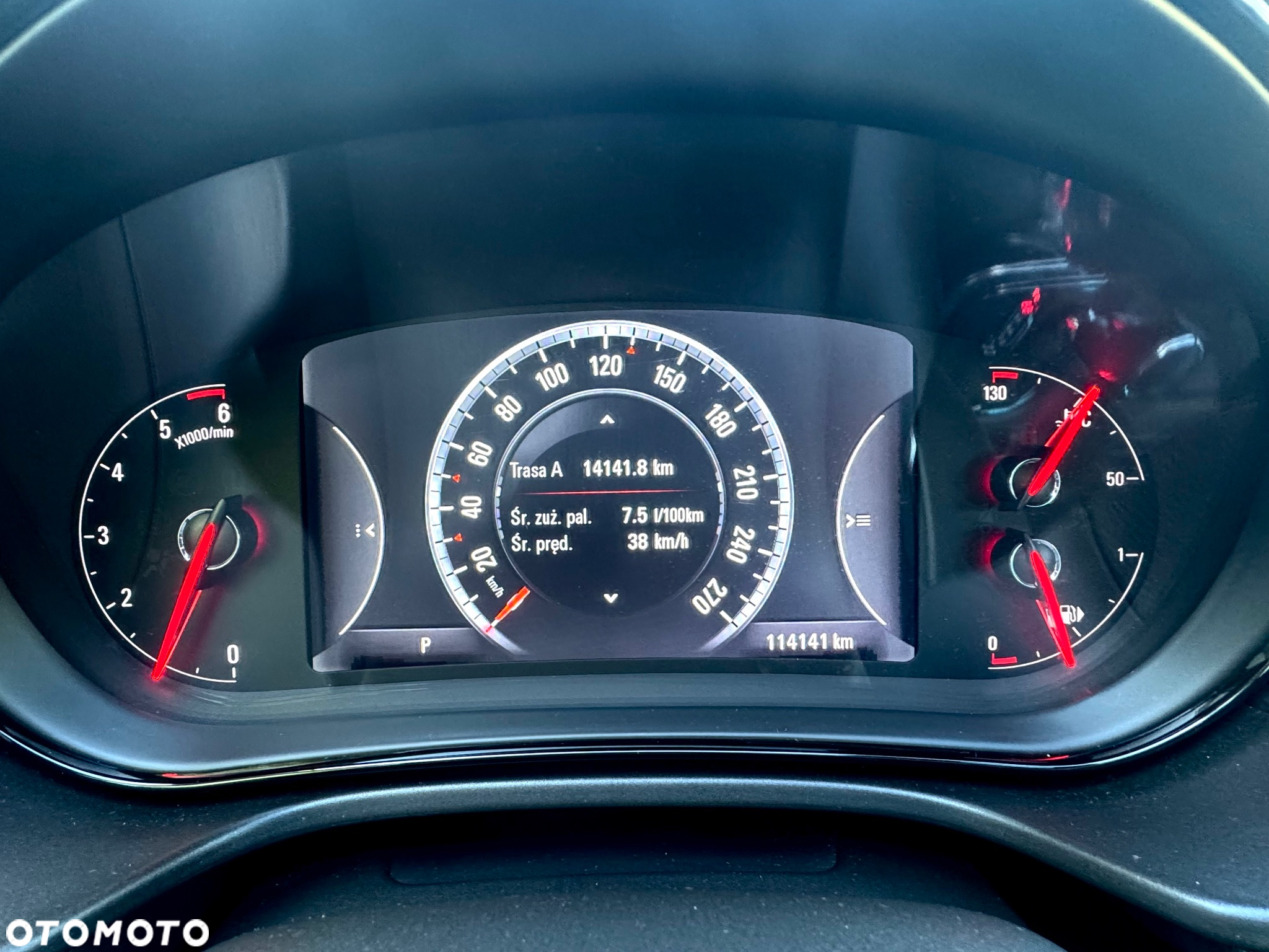 Opel Insignia - 23