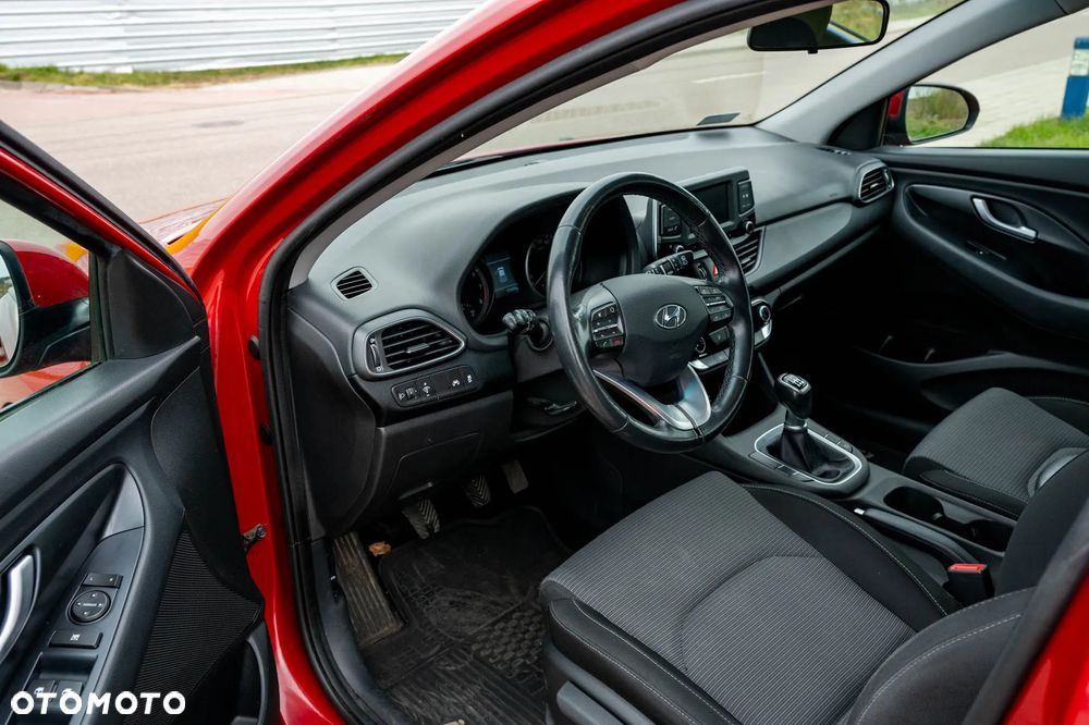 Hyundai i30 1.4 Classic + - 10