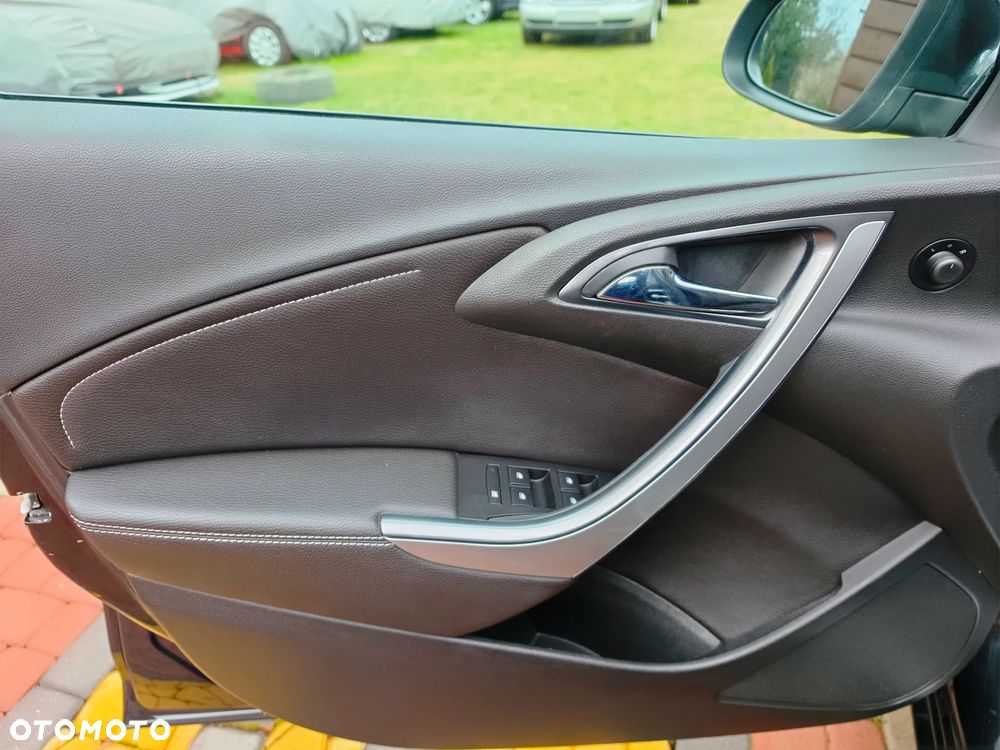 Opel Astra 1.7 CDTI DPF Cosmo - 22
