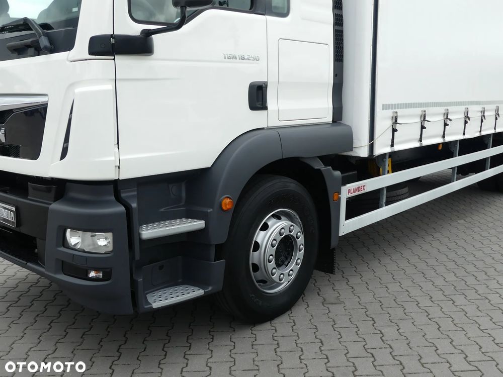 MAN TGM 18.250  / FIRANKA 7.30m + WINDA / PRZEBIEG 170 TYS KM ! / - 14