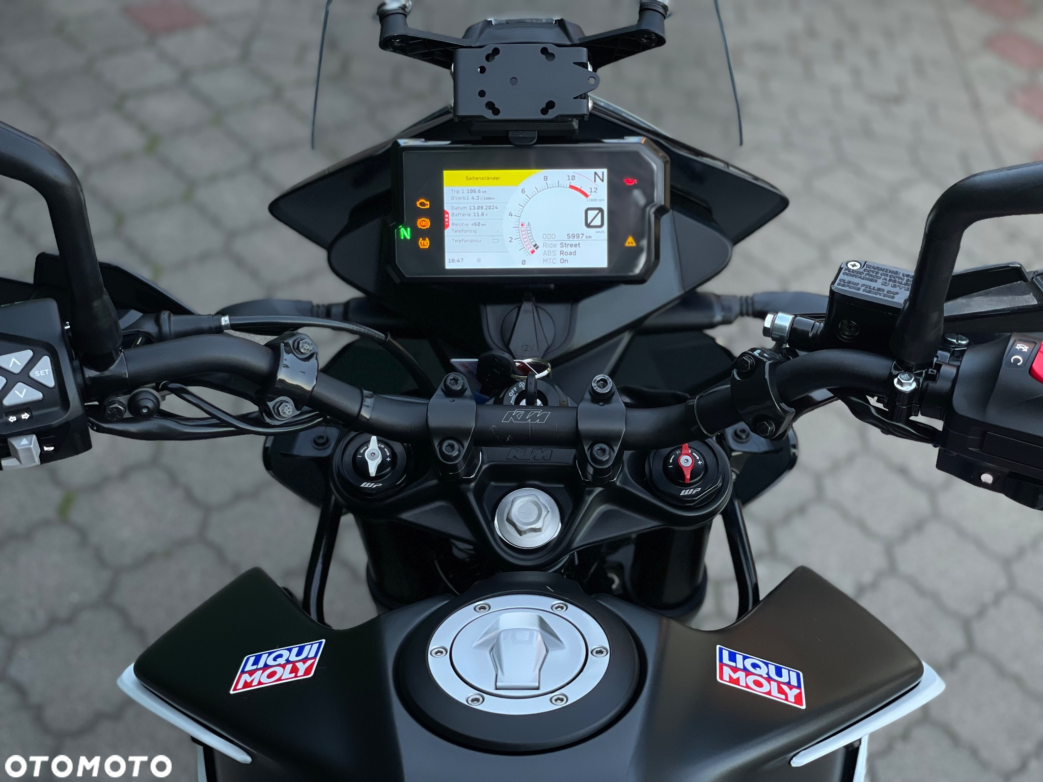 KTM Adventure - 22