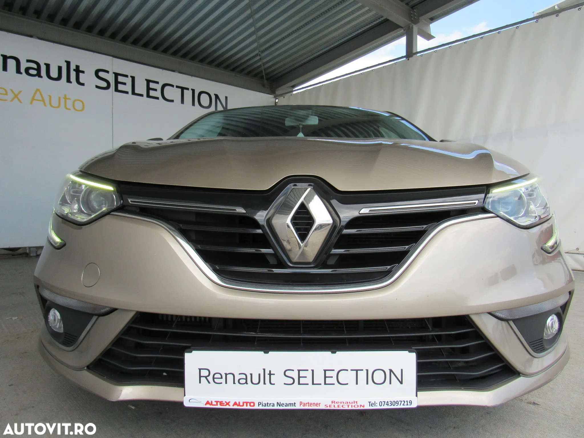 Renault Megane TCe EDC Zen - 23