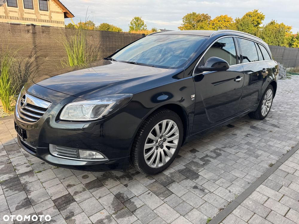 Opel Insignia 2.0 Turbo Sports Tourer 4x4 Automatik Cosmo - 1