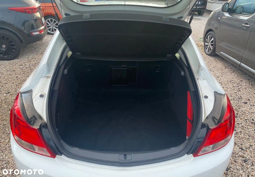 Opel Insignia - 13