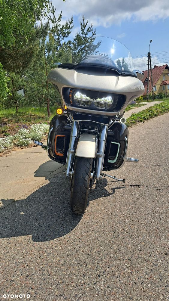 Harley-Davidson Touring Road Glide - 10