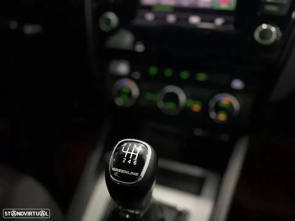 Skoda Octavia Break - 16