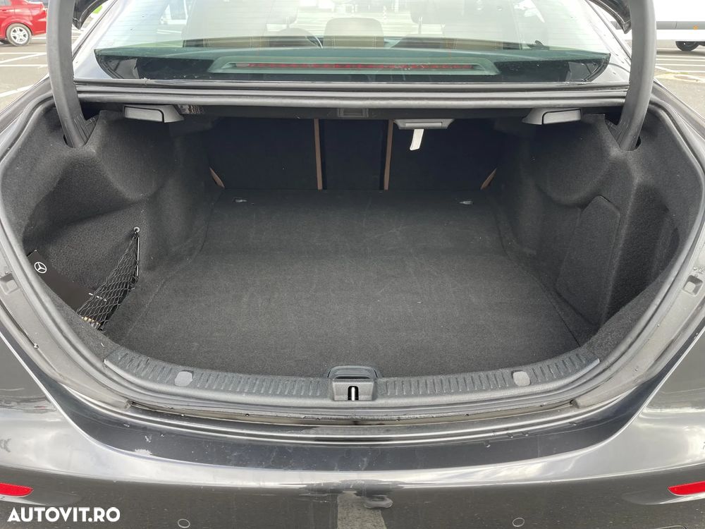 Mercedes-Benz E 200 d 9G-TRONIC - 17