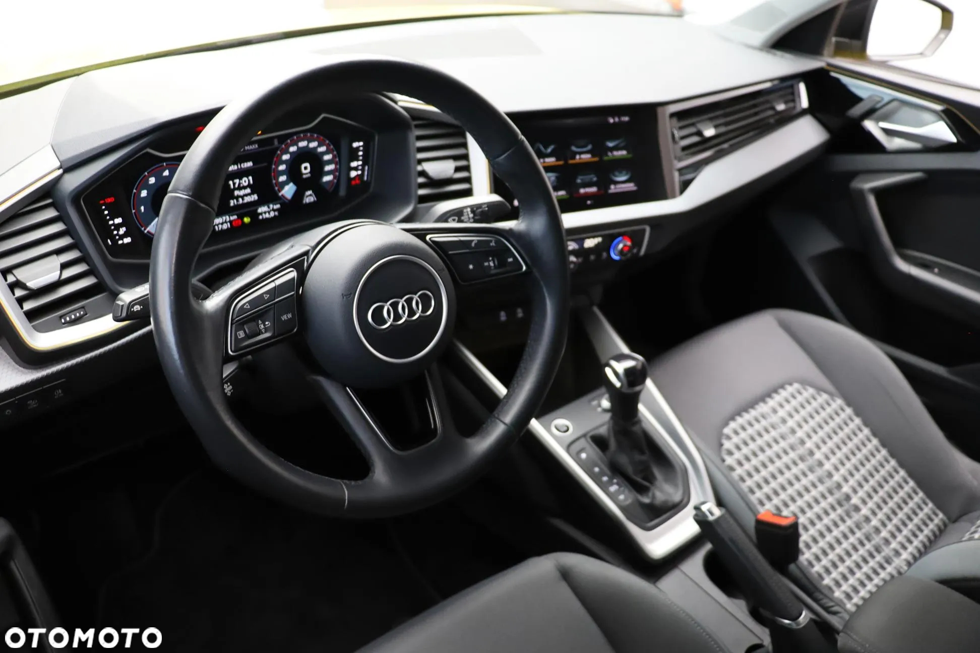 Audi A1 35 TFSI Advanced S tronic - 18