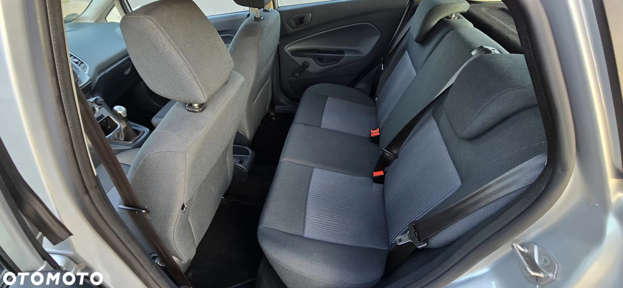 Ford Fiesta 1.4 TDCi Ambiente - 14