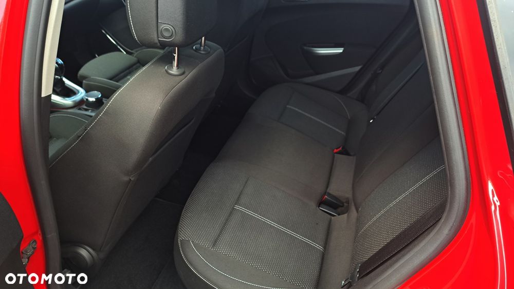 Opel Astra 1.4 Turbo Cosmo - 26