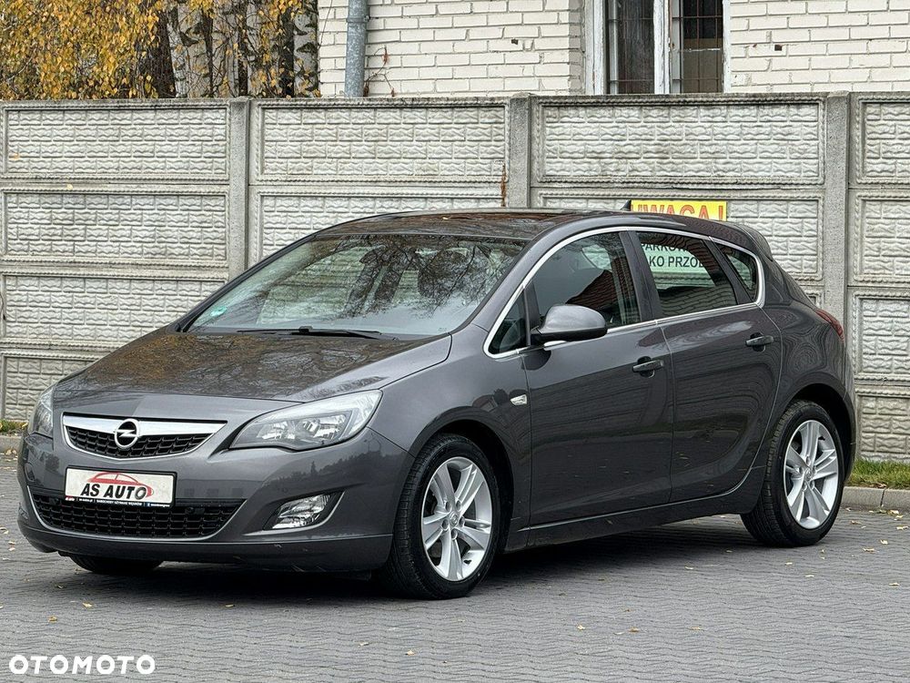 Opel Astra IV 1.6 T Cosmo - 19