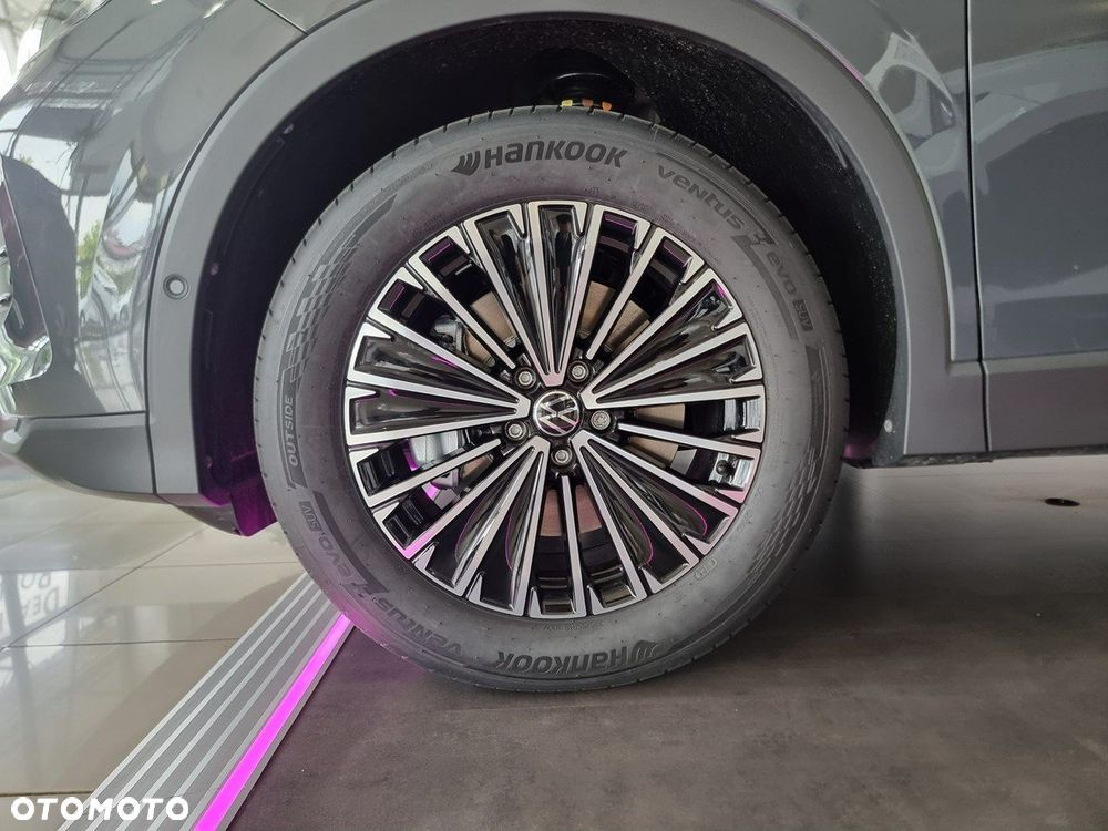 Volkswagen Tiguan - 8