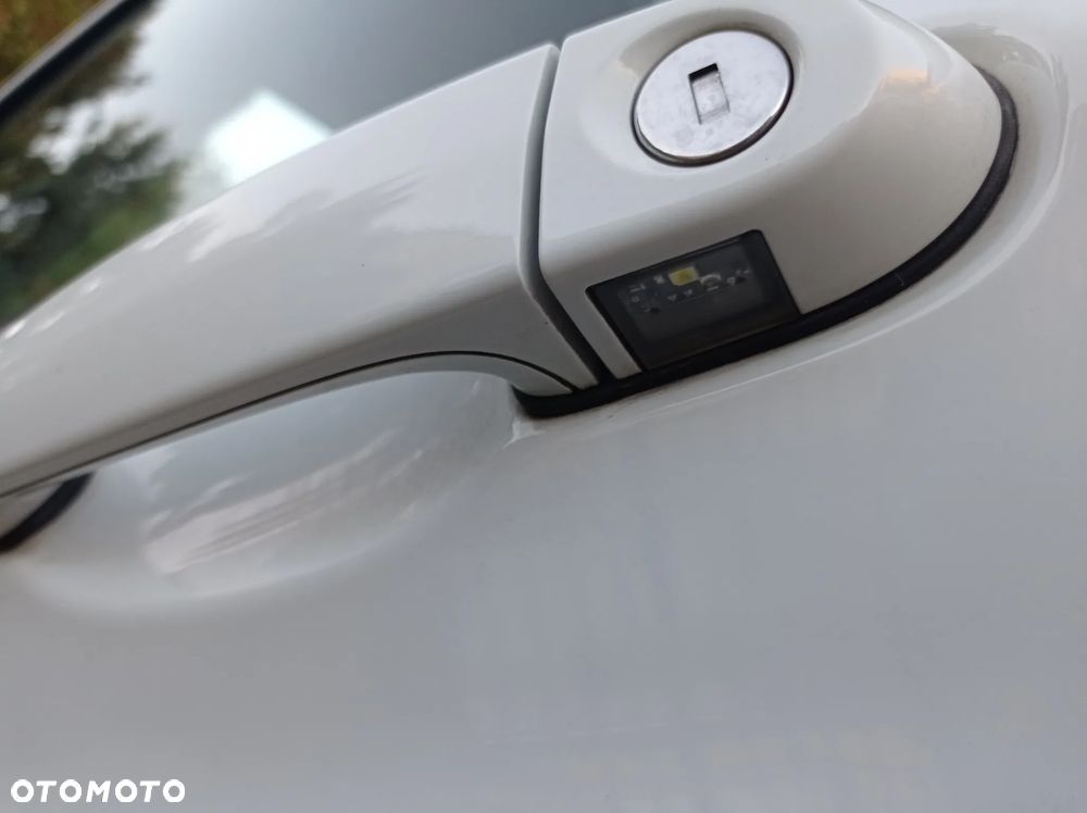 BMW Seria 1 - 20