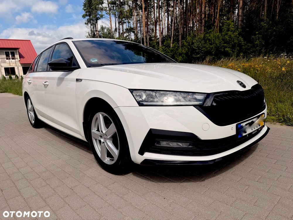 Skoda Octavia 2.0 TDI DSG Sportline - 8