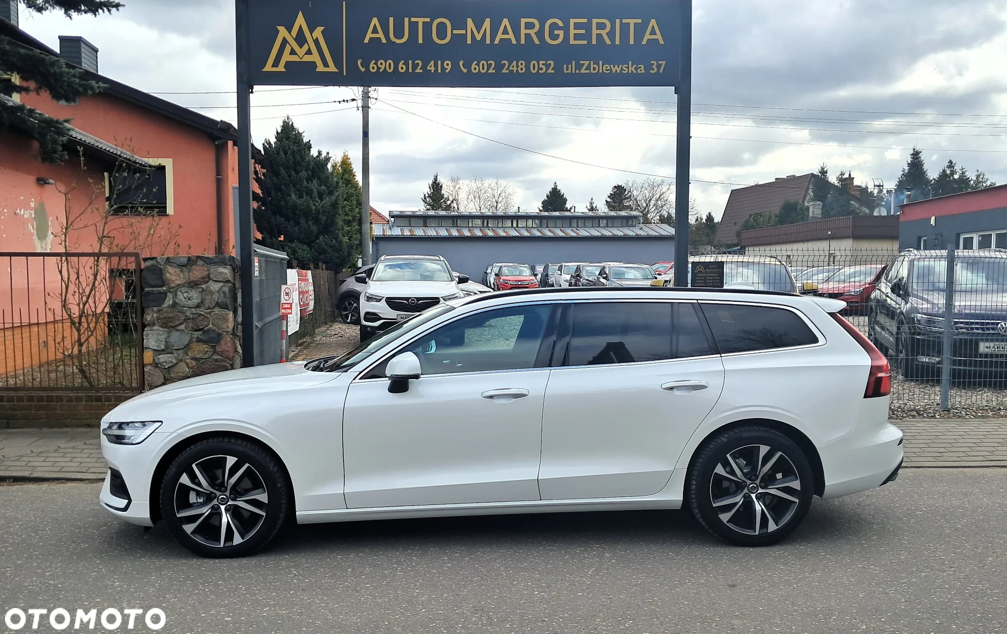 Volvo V60 B4 D Geartronic Momentum - 3
