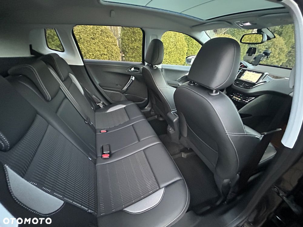 Peugeot 2008 BlueHDi 100 STOP & START Active - 9