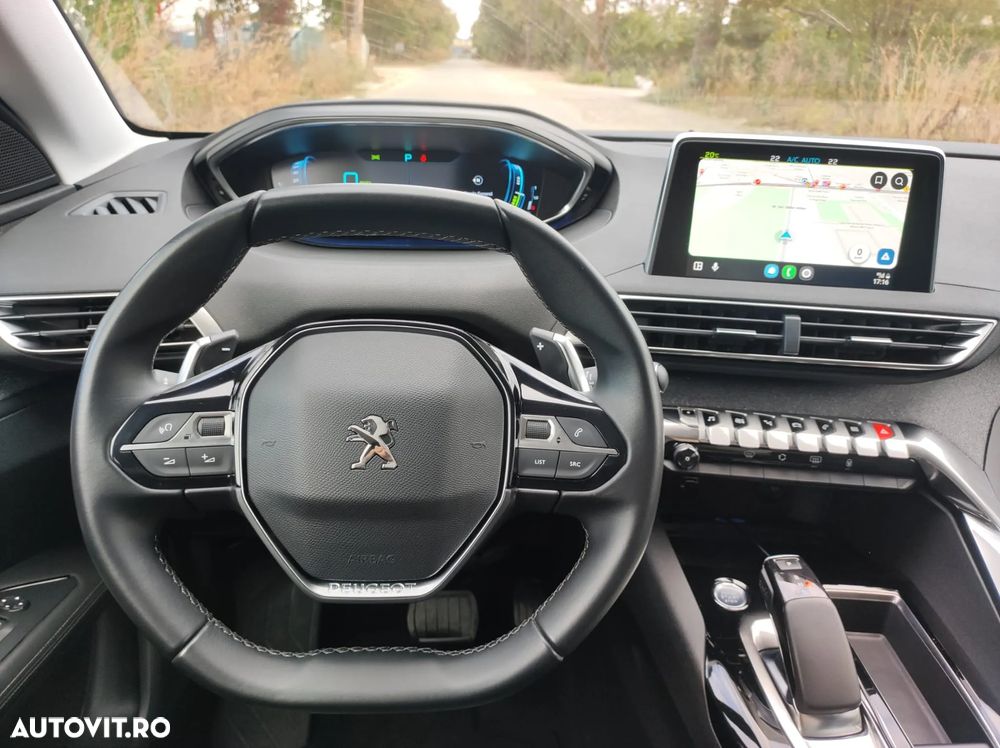 Peugeot 3008 PHEV 225 EAT8 Allure Pack - 11