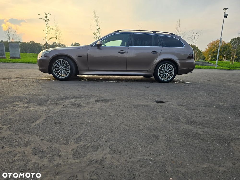 BMW Seria 5 525d - 1