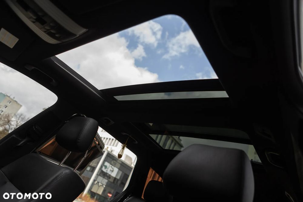 Mercedes-Benz Klasa E 350 CGI BlueEFFICIENCY 7G-TRONIC Avantgarde - 39