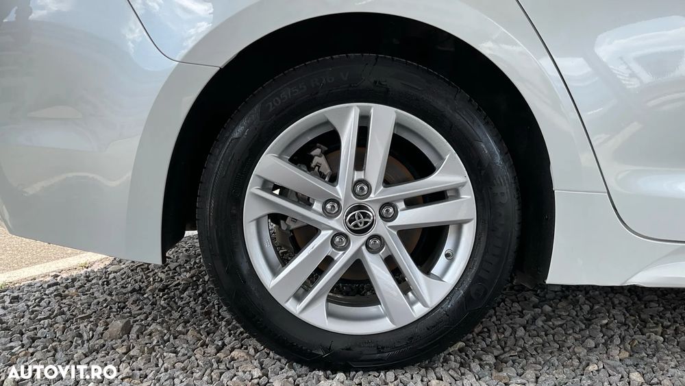 Toyota Corolla 1.8 HSD TS Dynamic - 17