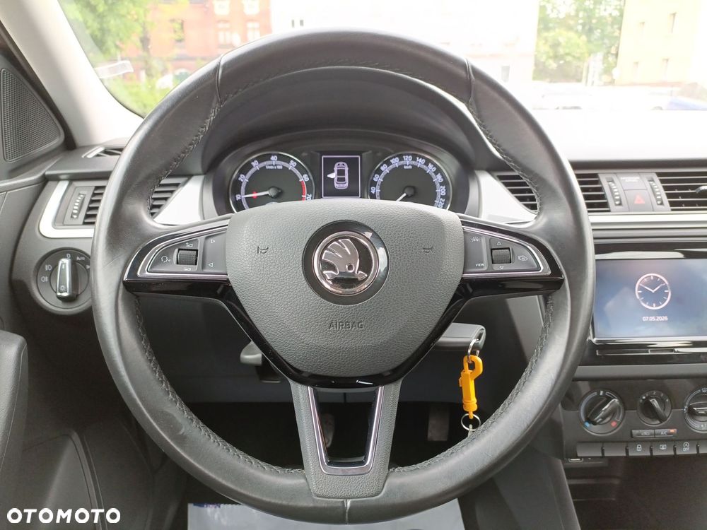 Skoda RAPID - 16