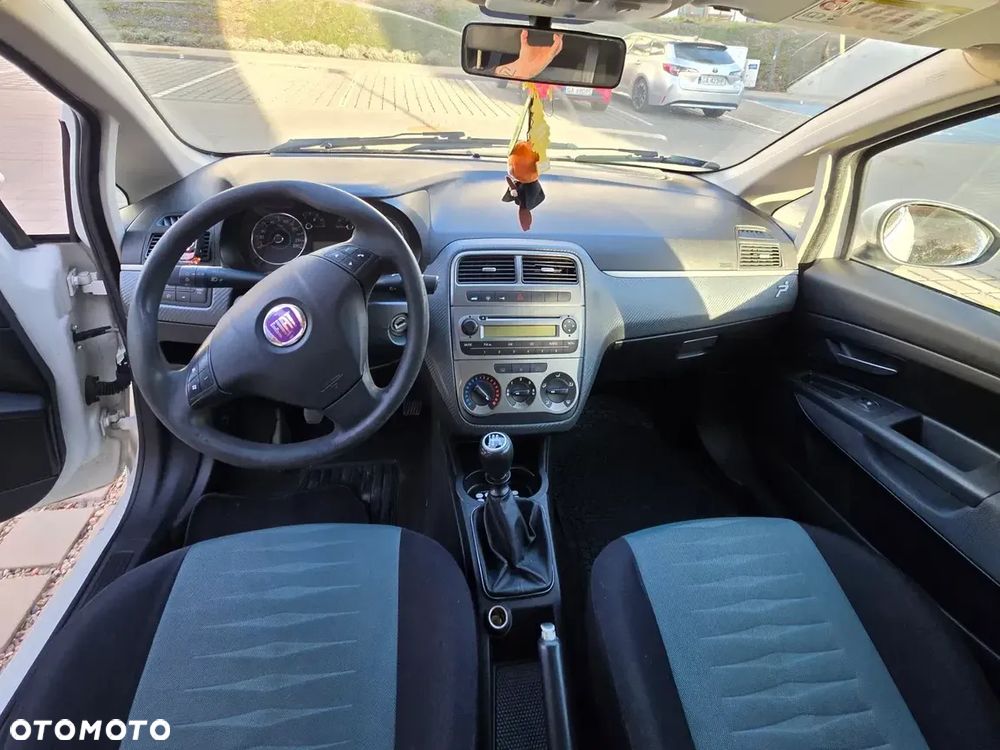 Fiat Grande Punto - 4