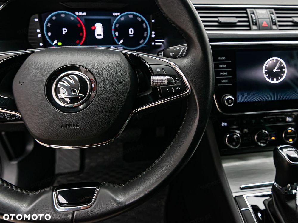 Skoda Superb 2.0 TDI SCR 4x4 Style DSG - 17
