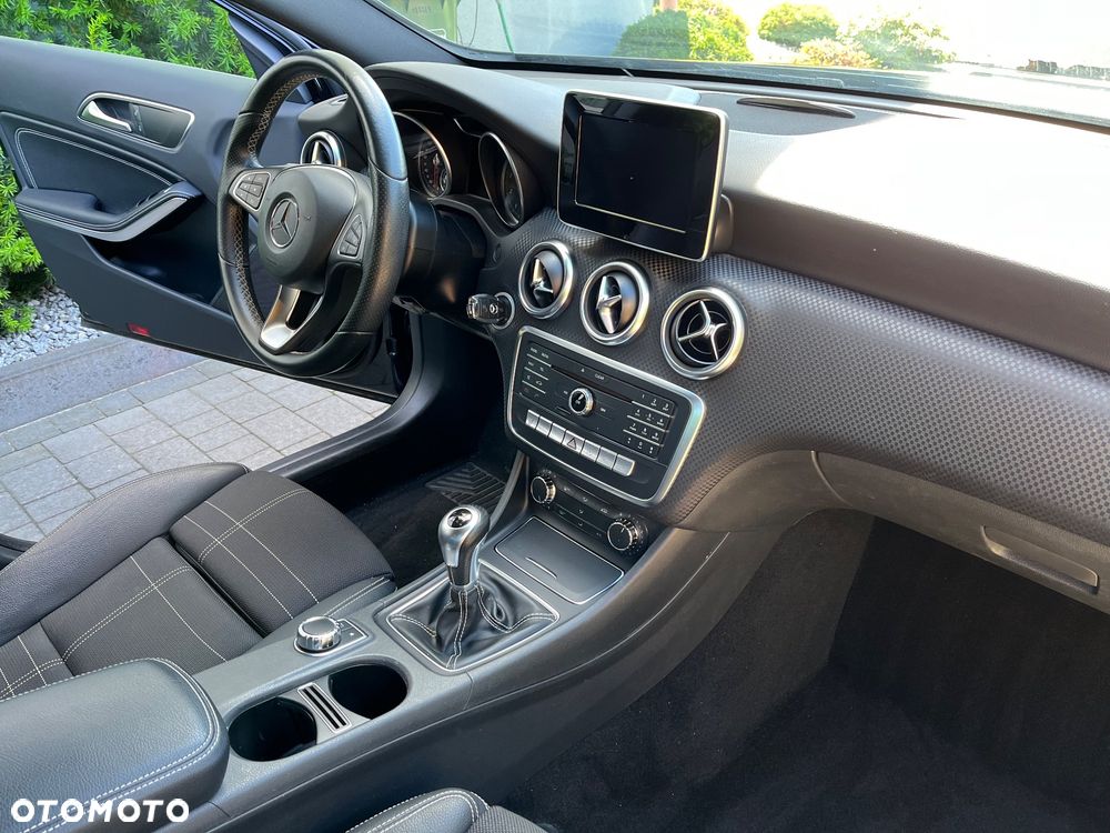 Mercedes-Benz Klasa A 160 SCORE - 12