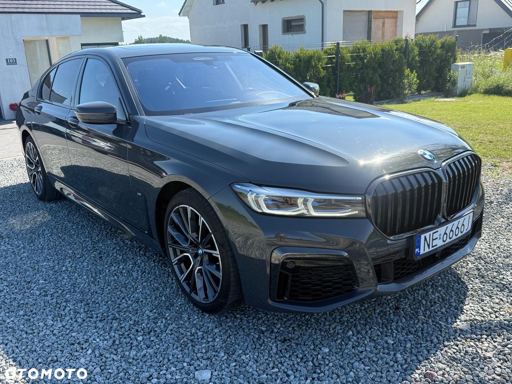 BMW Seria 7 750i xDrive sport - 14