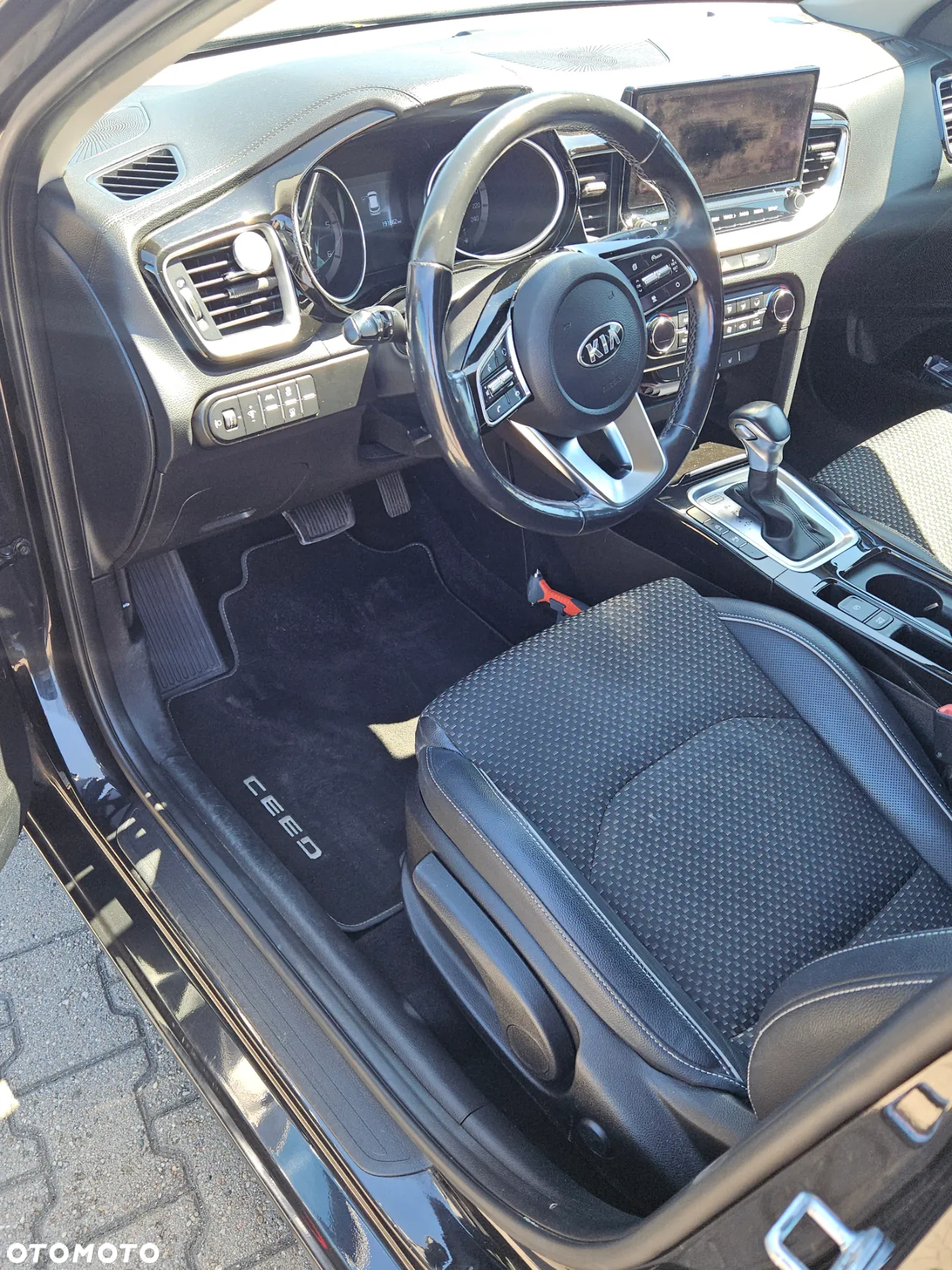Kia Ceed - 15