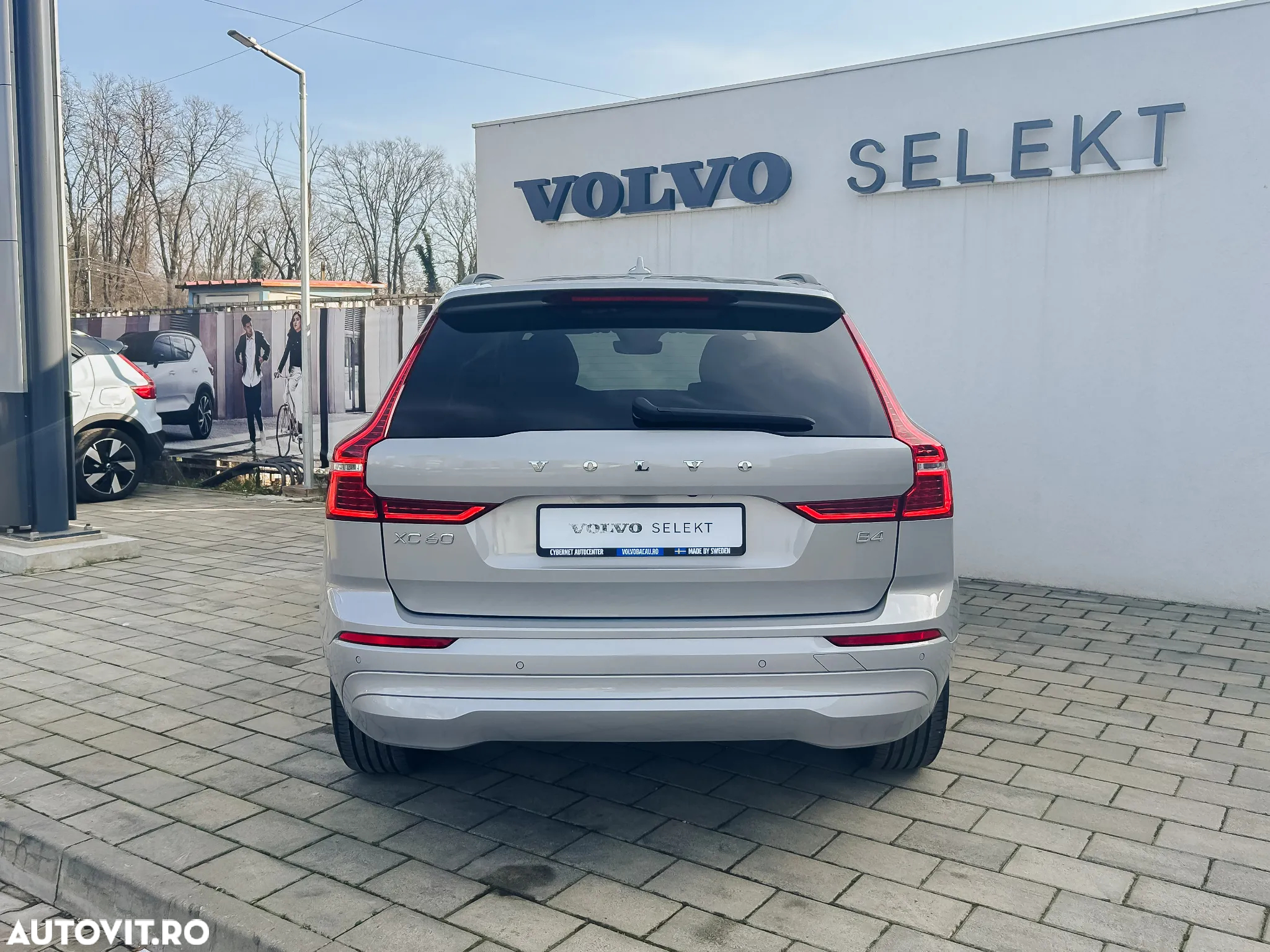 Volvo XC 60 B4 MHEV AT FWD Core - 6