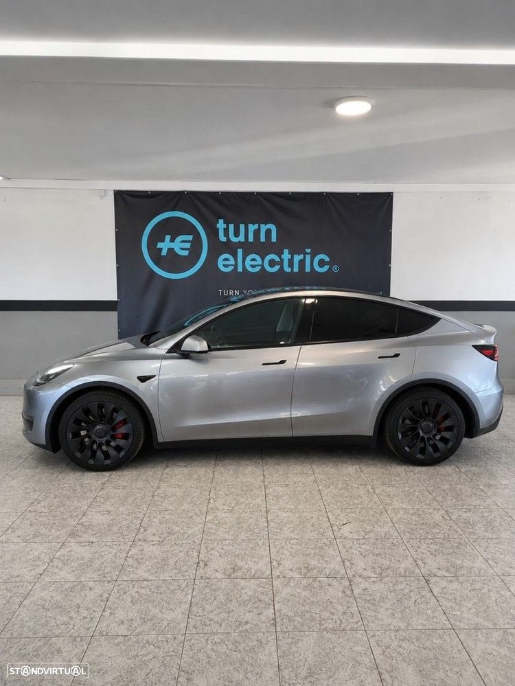Tesla Model Y Performance Dual Motor AWD - 1